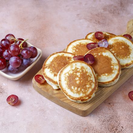Fluffy pancakes avec raisins