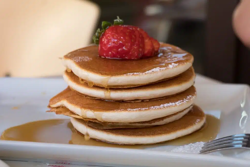 Pancakes avec de l'aquafaba