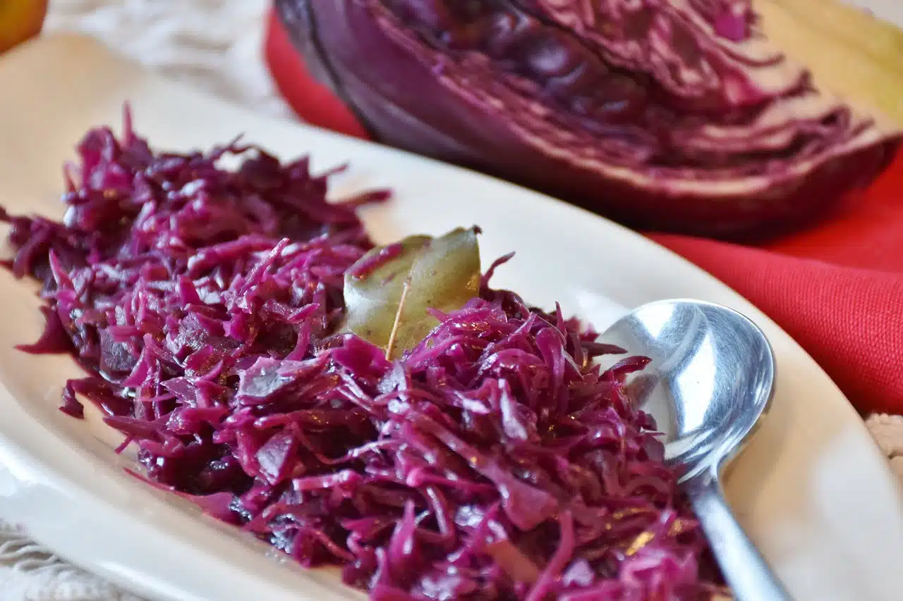 Chou Rouge Cuisine Dans Une Assiette