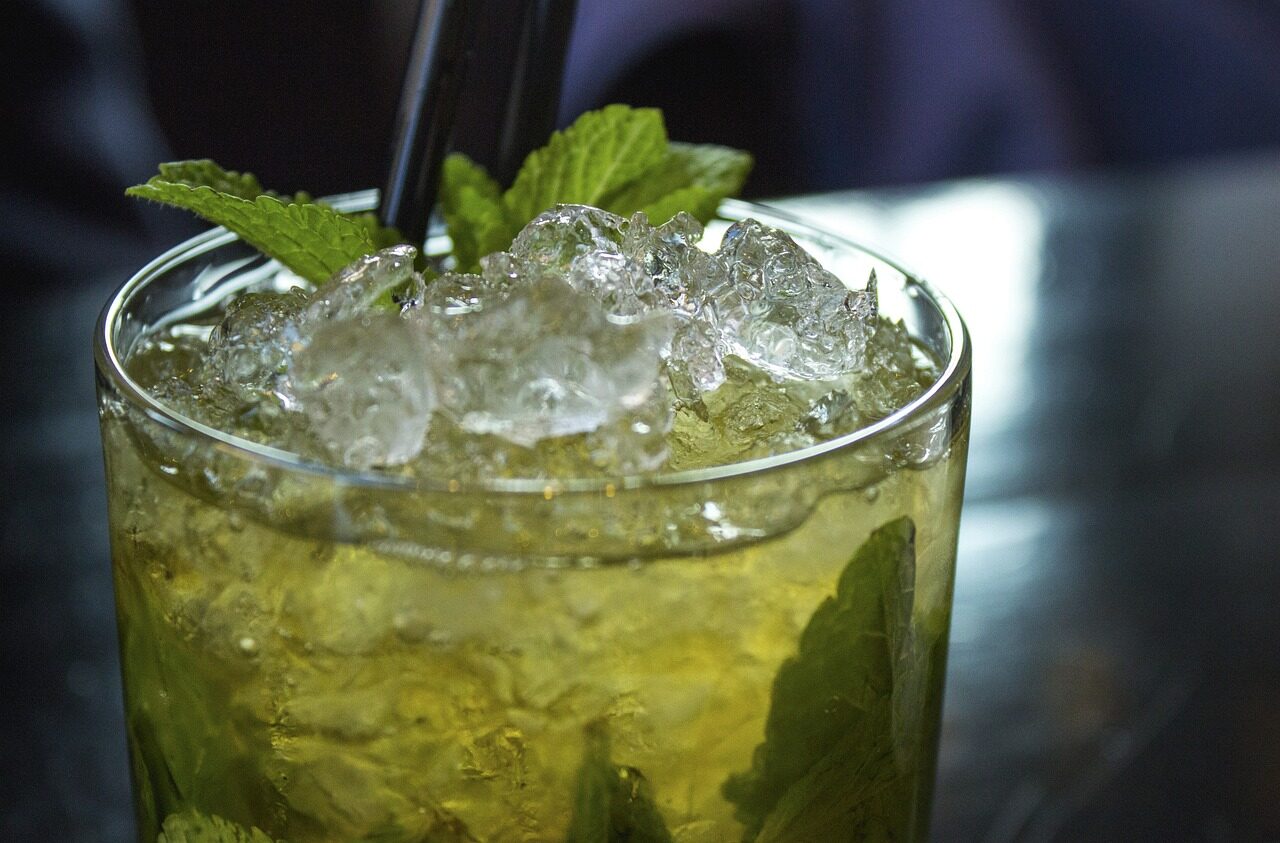 cocktail, mojito, drink, alcoholic, alcohol, enjoyment, peppermint, ice cubes, green, high percentage, refreshment, bar, enjoy, yummy, glass, mojito, mojito, mojito, mojito, mojito