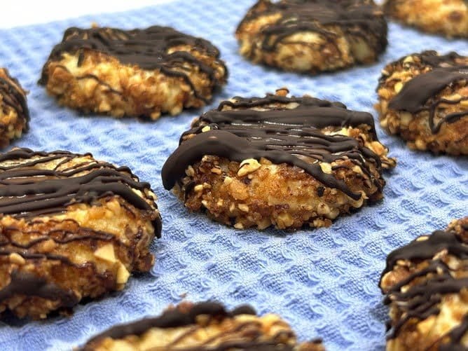Biscuits Au Pralin Et Au Caramel Beurre Sale Zoom