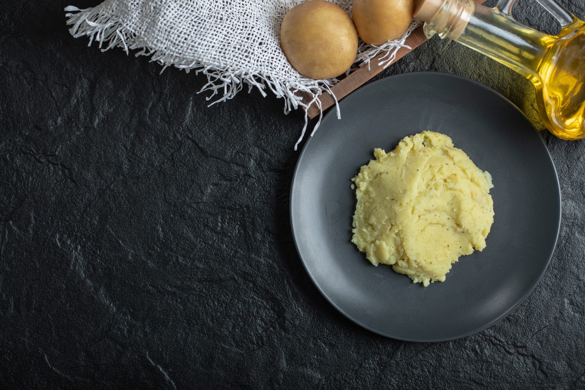Ecrase De Pomme De Terre A Lhuile Dolive Scaled E1639514342984